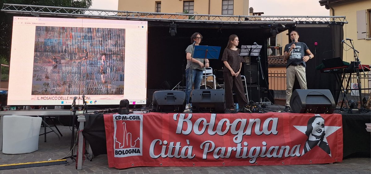 ONGNexus's tweet photo. 🔵 Qualche scatto dalla performance "Il Mosaico delle Migrazioni", a cura di Annalisa Vandelli, andata in scena il 4 luglio a Manifesta la festa di @CgilBologna
Un racconto partecipato di immagini, poesie e testimonianze.
🔴 Presto nuove date dal vivo!
https://t.co/dkCPxgoSt1 https://t.co/hYwg43bLhv