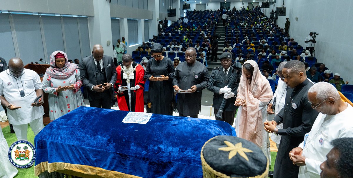 julius_maadabio's tweet image. With a profoundly heavy heart, I paid tribute to an extraordinary pathmaker, a pioneer in so many ways, my former vice presidential candidate from 2012, Dr. Kadie Sesay. Her legacy will always be a source of inspiration, empowering countless women and girls to reach for greater…