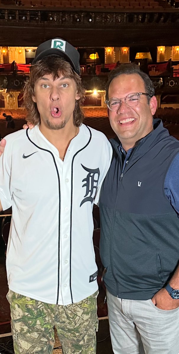 RyanEFox2's tweet image. Totally jacked!! @TheoVon will join me on WJR today at 3:05pm. Listen live on wjr.com or the WJR app!!