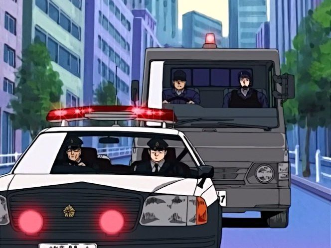 straydogs_act's tweet photo. La policía llegó al recinto y valló el perímetro. Qué conveniente es este robo para LES ANGES BAIE, la "súper cafetería bistró kawaii"... sobre la calle Kaigan Church... La agencia de detectives también está en camino, probablemente. https://t.co/OVOq4KKKmb