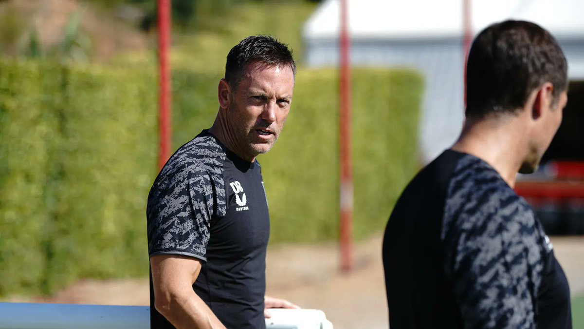 “If you get pre-season right, you hit the ground running.” 
<a href="/BurnleyOfficial/">Burnley FC</a> Director of Performance &amp; Fit For Every Game founder Damian Roden shares how elite preparation meets Premier League demands.
📖 Read: bit.ly/3IyAeBR  
#DamianRoden #FitForEveryGame