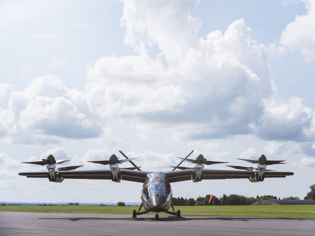 ZagDaily's tweet image. .@VerticalAero completes a public airport-to-airport flight by a full-scale piloted eVTOL, in a move the company says signals future applications for defence and special missions.
#AAM #ZagAir
Read more: zagdaily.com/zag-air/vertic…