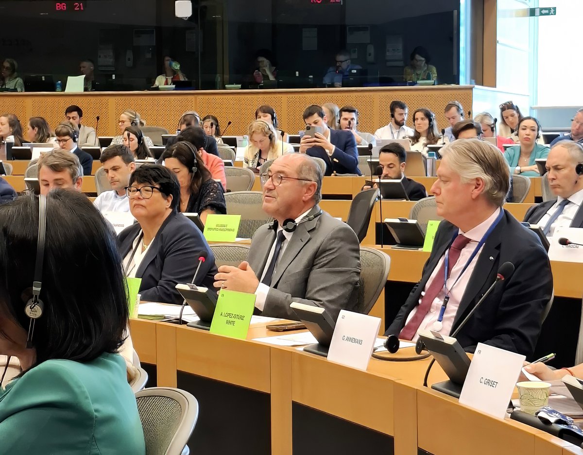 📣 A Comissão da Cultura e da Educação (CULT) adotou, esta semana, a sua opinião sobre o Orçamento da UE para 2026!

Enquanto relator desta opinião, foi com grande sentido de responsabilidade que coordenei os trabalhos para garantir uma posição forte e unida.

Conseguimos