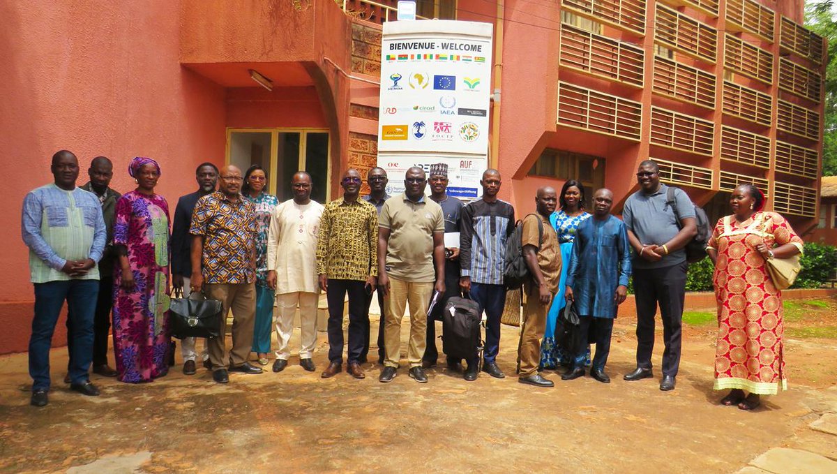 NEPAD_Agency's tweet image. 🌍 Strengthening Africa’s Regulatory Preparedness for GM Vector Technologies
On 18 July 2025, AUDA-NEPAD, in collaboration with Burkina Faso’s biosafety and public health authorities, convened a Study Tour to GM Mosquito and Biosafety Facilities in Bobo-Dioulasso.
This technical…