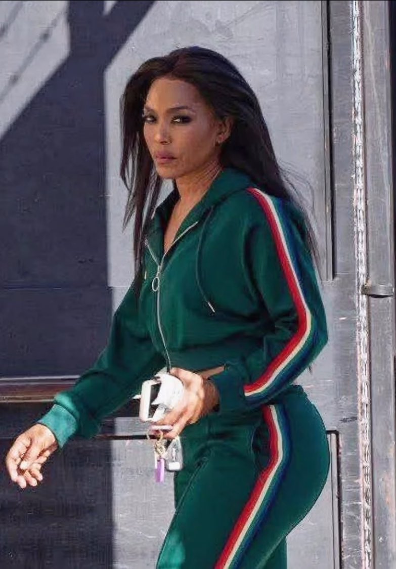 Da1AndOnlyShie's tweet photo. Yall stop playing with my auntie Angie #AngelaBassett my girl is 66 and looking better than some of our young selves lol. Loveeeeeeeee her down. https://t.co/VhlYqo0zWi