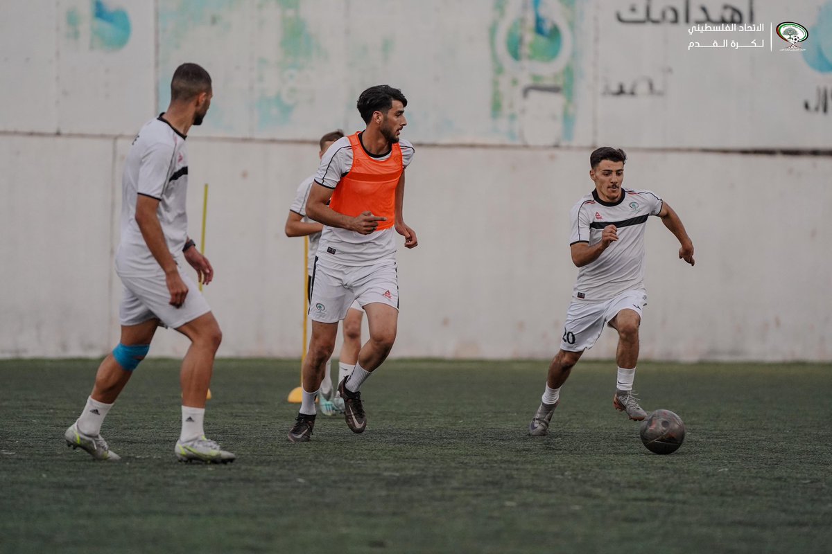 📷 الفدائي الأولمبي يواصل معسكره التدريبي في الخليل استعدادًا لتصفيات كأس آسيا تحت 23 عامًا

🔗 لمزيد من التفاصيل عبر الموقع الالكتروني 👇

pfa.ps/news/5902.html

#الفدائي_الأولمبي | #تصفيات_أسيا_تحت23