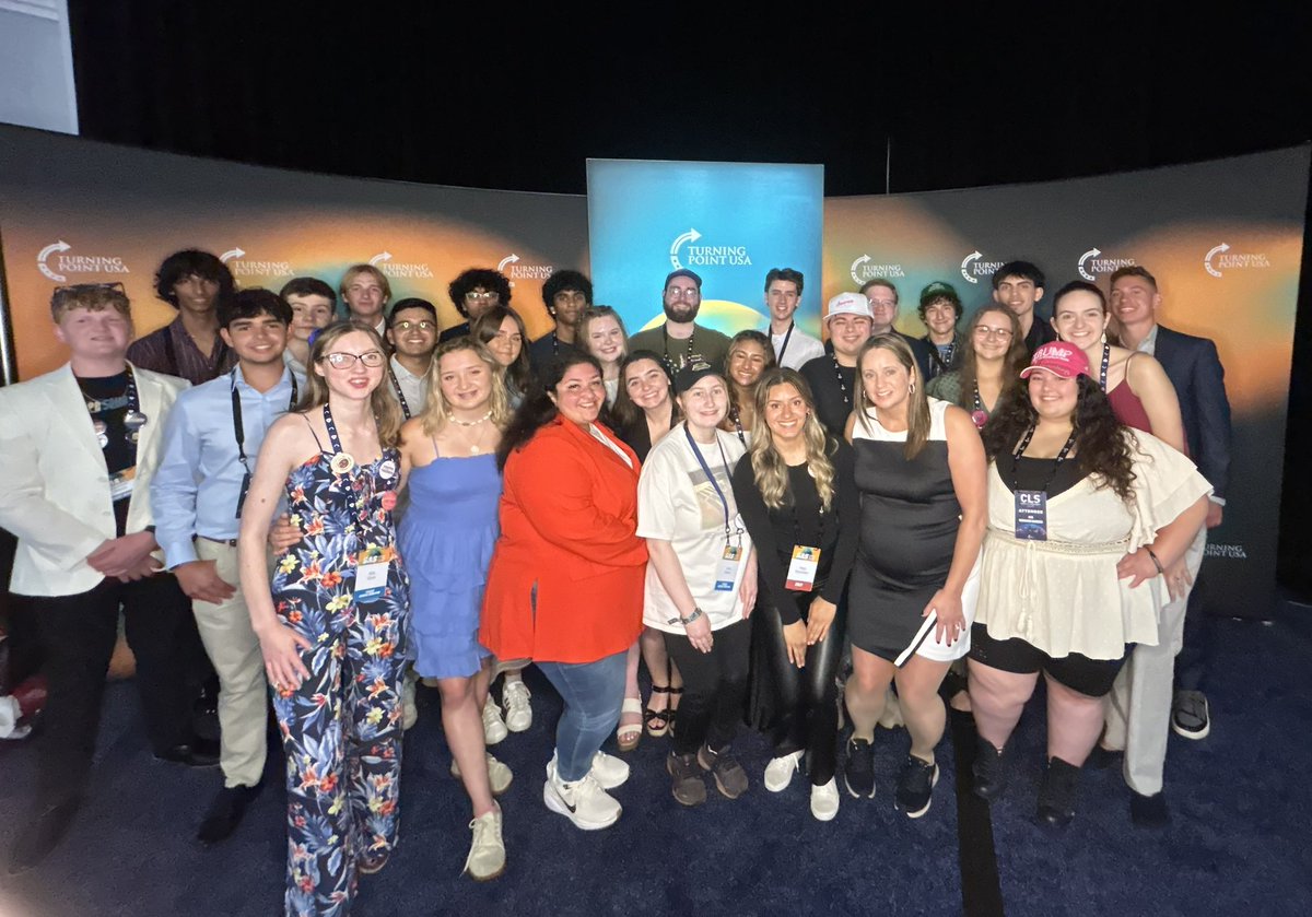 astpierre55's tweet image. The students showed up and ROCKED Tampa for SAS 🌴☀️
Energy ➡️ Electric
Speakers ➡️ Historic
Experience ➡️ Unforgettable
@TPUSA continues to lead the charge and we are brining the Conservative voice to EVERY campus 🇺🇸🦅
#SAS2025 #ConferenceVibes #USA