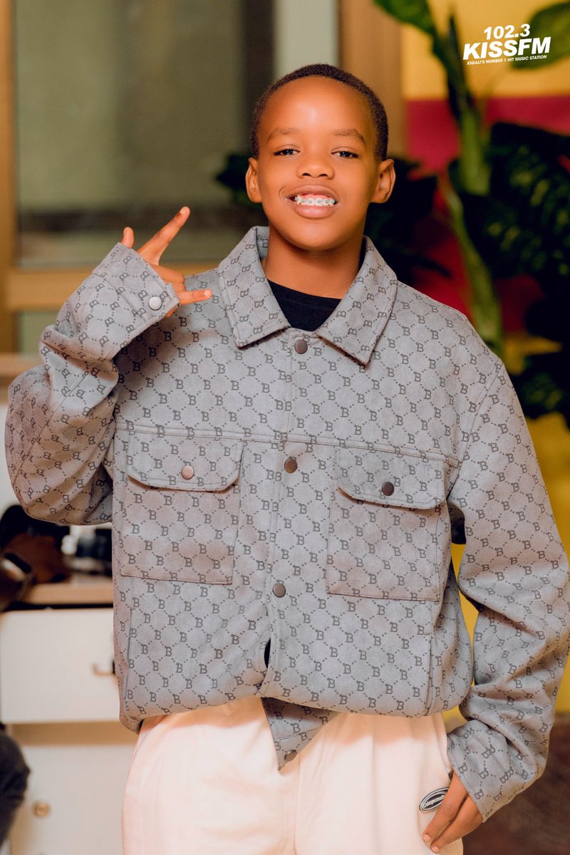 JC_KGL's tweet photo. Styled by Jivah Collection ✨ for the incredible talents of the @sherriesilverfoundation 
Nothing makes us prouder than dressing the next generation of changemakers in style, confidence, and purpose. 💫
Big love to @sherriesilver and the team for creating such a powerful platform! 💃🏾🕺🏾

📸 : @102.3kissfm 
#JivahCollection #SherrieSilverFoundation #StyleWithPurpose #EmpowerThroughFashion #MadeWithLove #1023KissFM