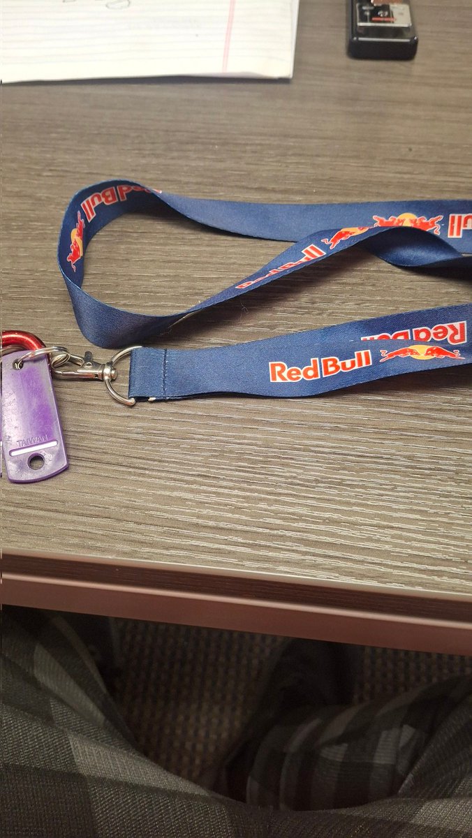 Oath_AUG's tweet image. Rocking the @redbullgaming lanyard i got years ago from Final Round in ATL. My Xfinity one broke so this my daily now