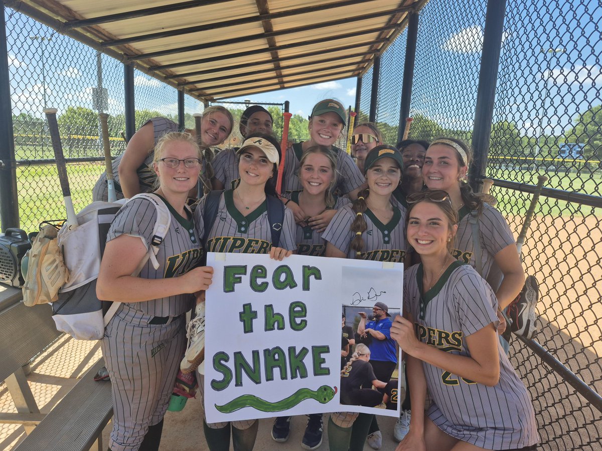 VipersGonce's tweet image. 📢 PGF $25K Summer Ca$hional$‼️
GAME 2 WIN‼️
Atlanta Vipers 09 Gonce: 10
TN MOJO Lovelace: 0
Atlanta Vipers 09 Gonce WINS Game 2 at the PGF $25K Summer Ca$hional$ in a RUN-RULE SHUTOUT‼️
NEXT UP: Carolina Cardinals National Phelix, Saturday July 19th @ 12:30pm, Tyger River…
