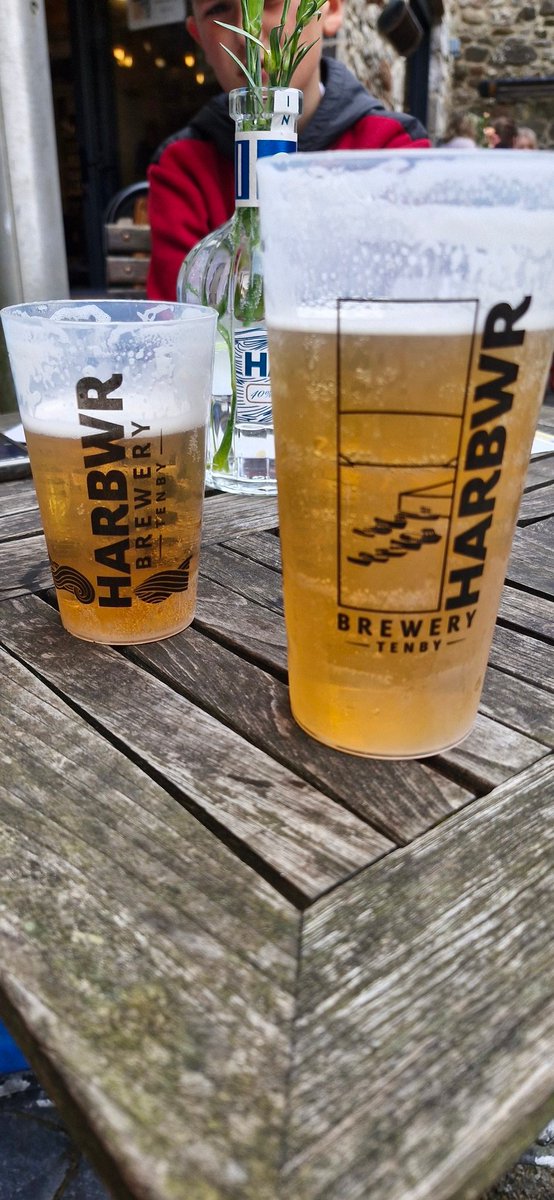 Excellent pint of ale at The Harbwr in Tenby, a great little Lane too 🍺