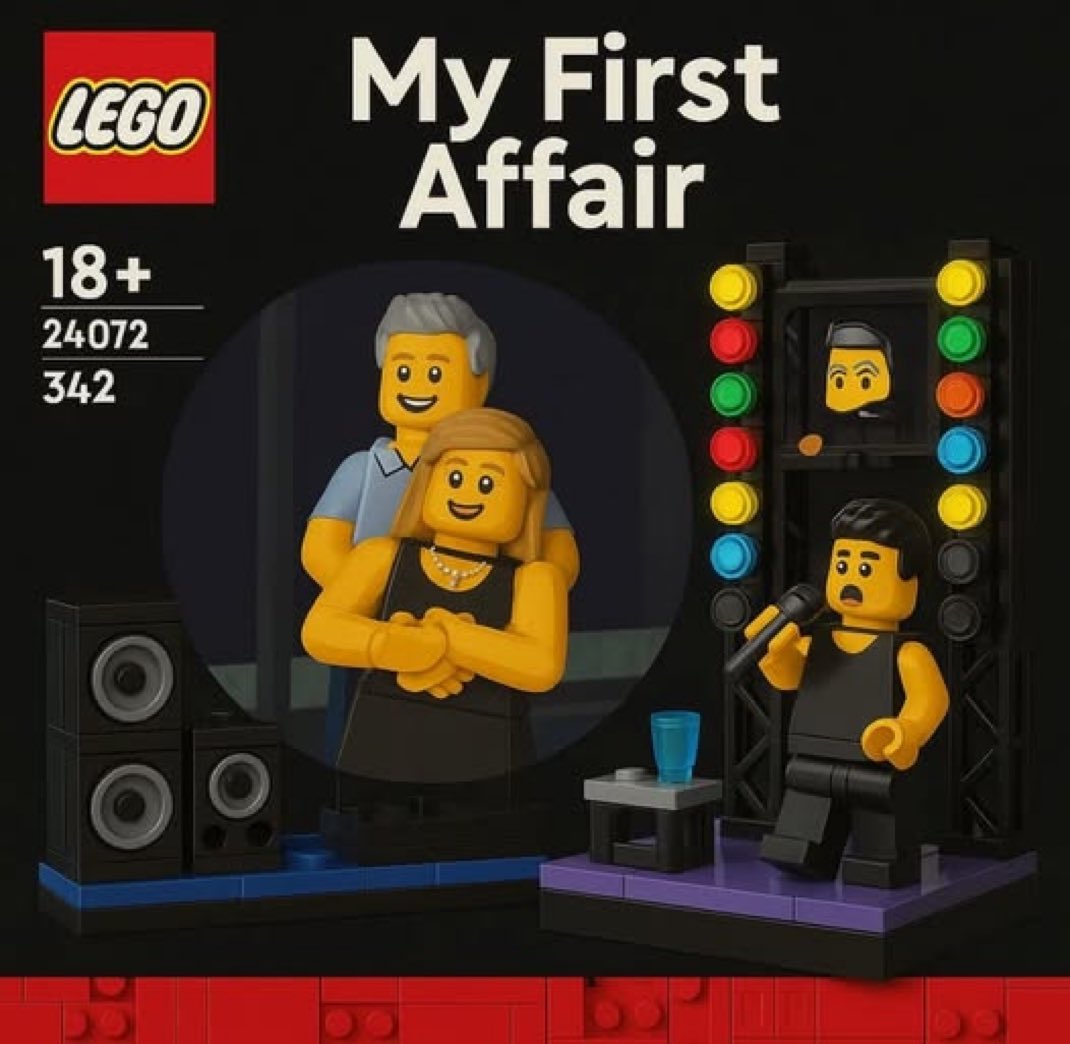 PixByPedro's tweet image. I see the people at @LEGO_Group marketing aren’t slouches when it comes to jumping on the viral social media zeitgeist