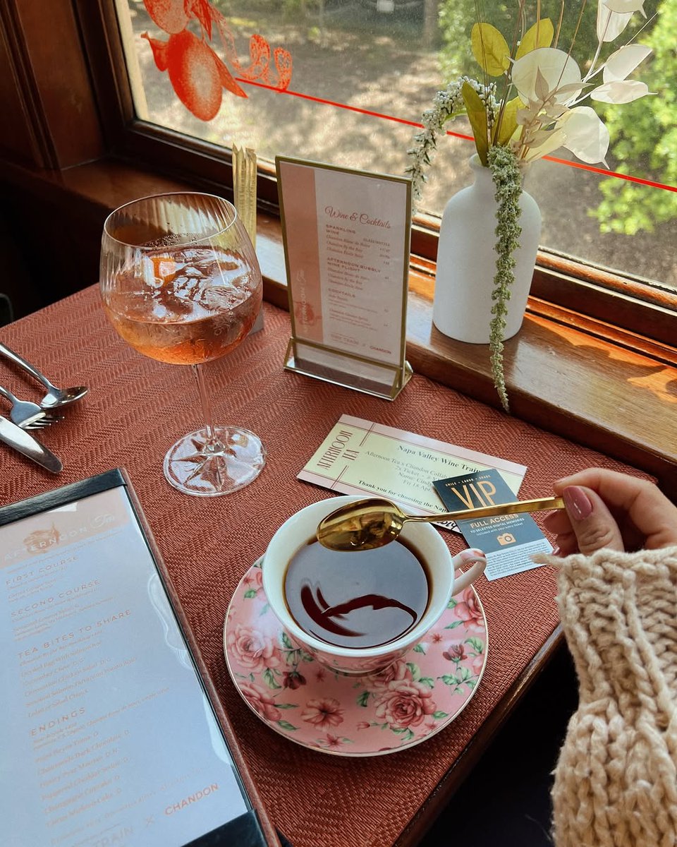 An elegant experience fit for a Queen—join us for tea time? 🫖 

Reserve your spot for Afternoon Tea here bit.ly/3wzzZQY

📸 on IG: cindyycheeks | #NapaValleyWineTrain