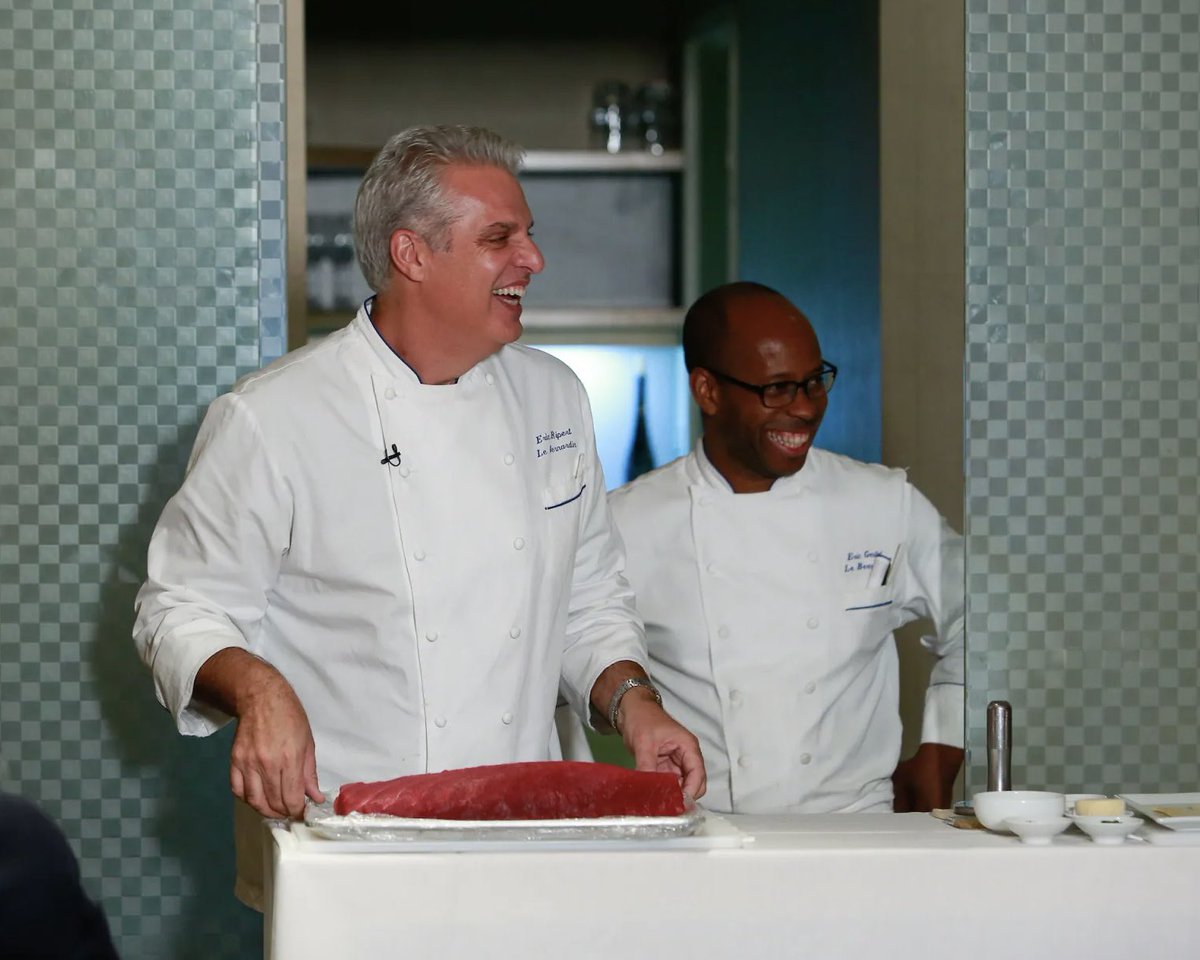 BernardinPrive's tweet image. Chef @ericripert leading an exclusive demo in Les Salons — an intimate space where there’s no second row. Before the first course, he and Chef Gestel guided guests through breaking down a whole tuna loin