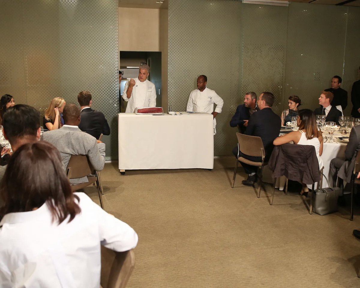 BernardinPrive's tweet image. Chef @ericripert leading an exclusive demo in Les Salons — an intimate space where there’s no second row. Before the first course, he and Chef Gestel guided guests through breaking down a whole tuna loin