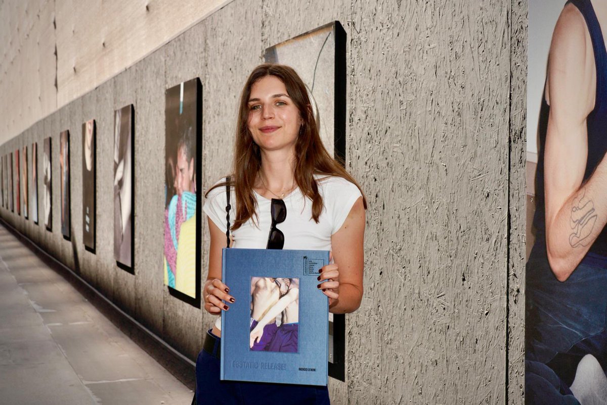 #BiennaleArchivio #BiennaleDanza2025 #IndigoLewin: “While working on this project, the first question that came to my mind was how I could represent movement in static pictures. Then I started researching what was behind the movement: the sweating, the fatigue, the pauses, the