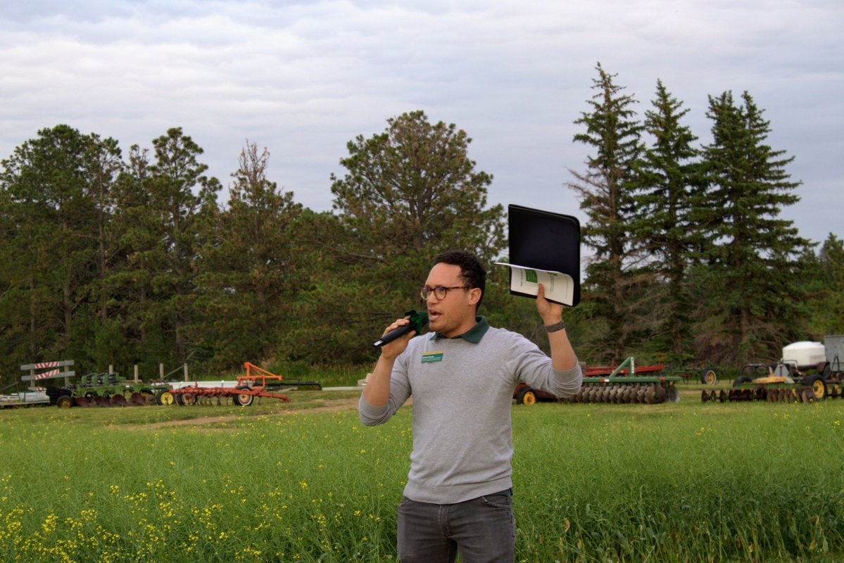 CropSystemsDREC's tweet image. Had a great time hosting and speaking at the 2025 Dickinson REC Field Day! It was a wonderful opportunity to connect with stakeholders and the ag community. Thanks to everyone who attended, and to the speakers who shared their expertise and helped make this event a success.