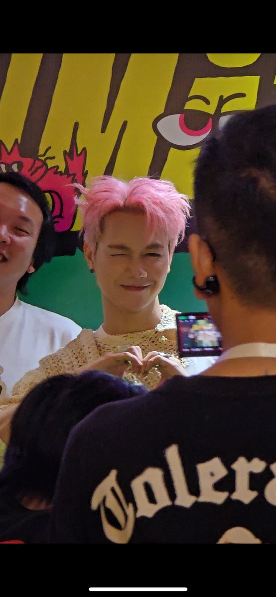 zenithsroof's tweet image. #JSOL today at "Dán Mắt" premiere!

#DanMat #vpop #anhtraisayhi