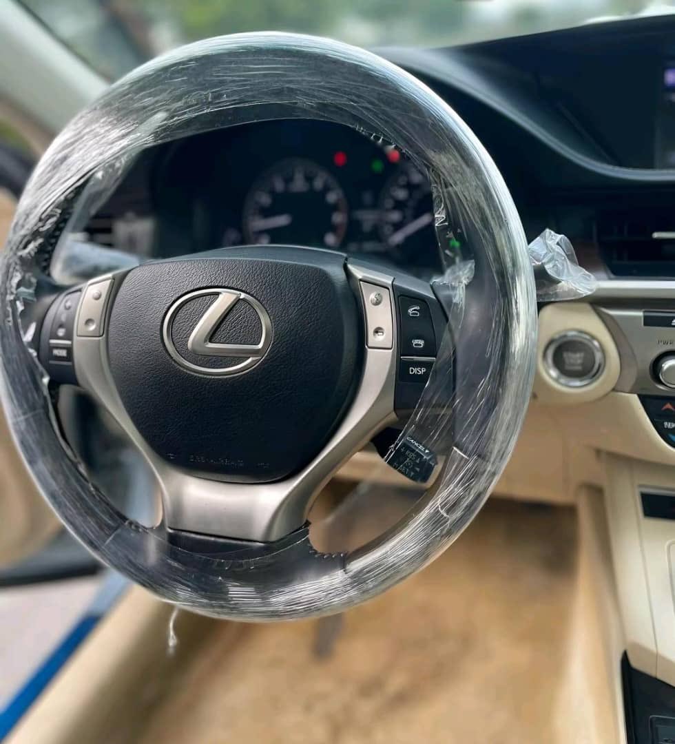 Arowolo89's tweet image. Privacy meets Proof.
@TenProtocol encrypts your data.
@OpenLedgerHQ attributes your value.

Together, they’re building the trustless base layer for AI x Web3:
🔐 TEE + Confidential Rollups
🧠 Proof of Attribution
🚀 SNAPS live on @cookiedotfun

This is decentralized intelligence.