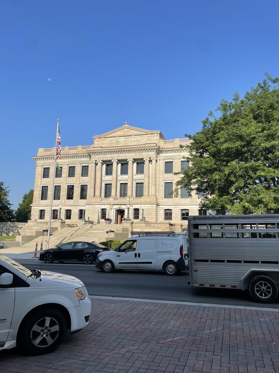 OhioLLCoalition's tweet image. This week, our team completed two more stops on our 88 County Tour!
It was wonderful to meet with Commissioners in Hardin County and Lake County, where our team had thoughtful and productive conversations about Ohio’s energy needs.
@ConsEnergyNet