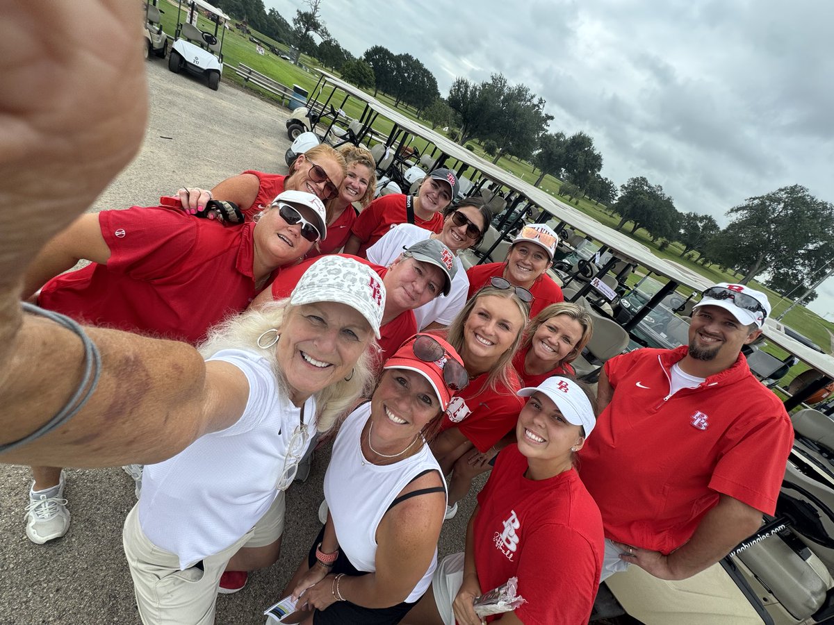 CoachBrewer9's tweet image. WE R ALL Together with Amy Lischka!!! WE have a GR8T Coaching Staff!!!
Bellville Strong!!!!!💪🏻