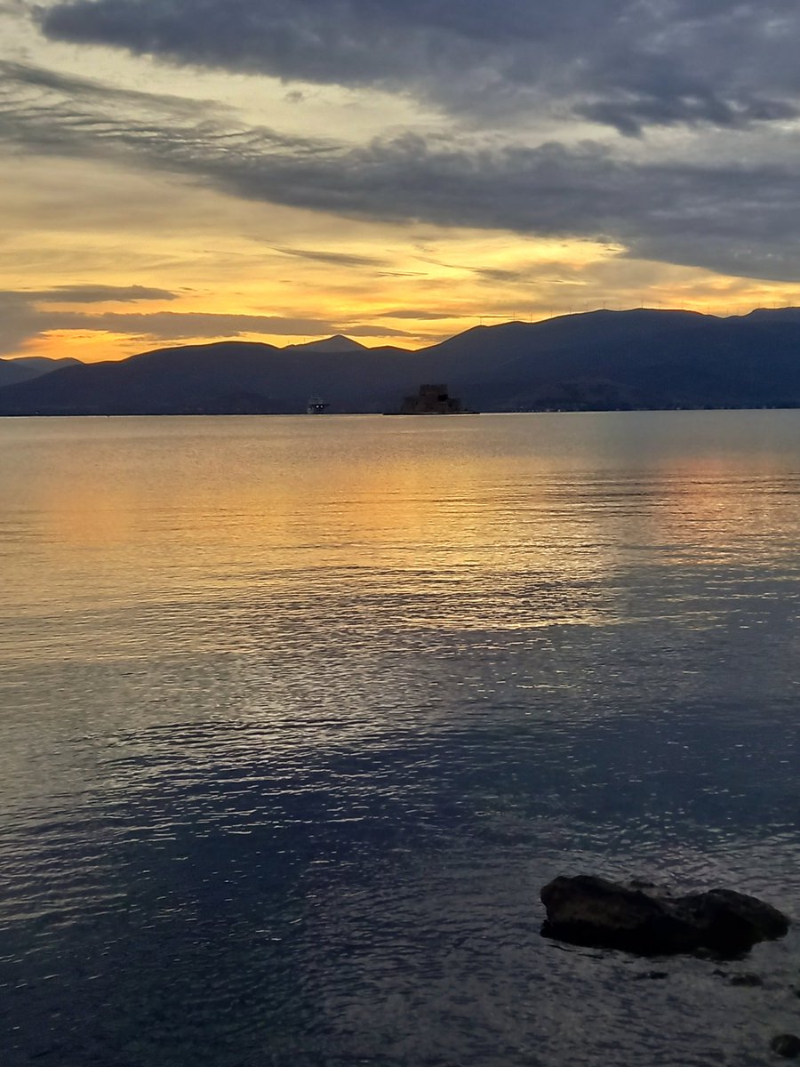 elent79's tweet image. Υπερβαλετε σε ότι είναι αμοιβαιο... όσο για τα υπόλοιπα, μην χάνετε τον χρόνο σας...🥰
