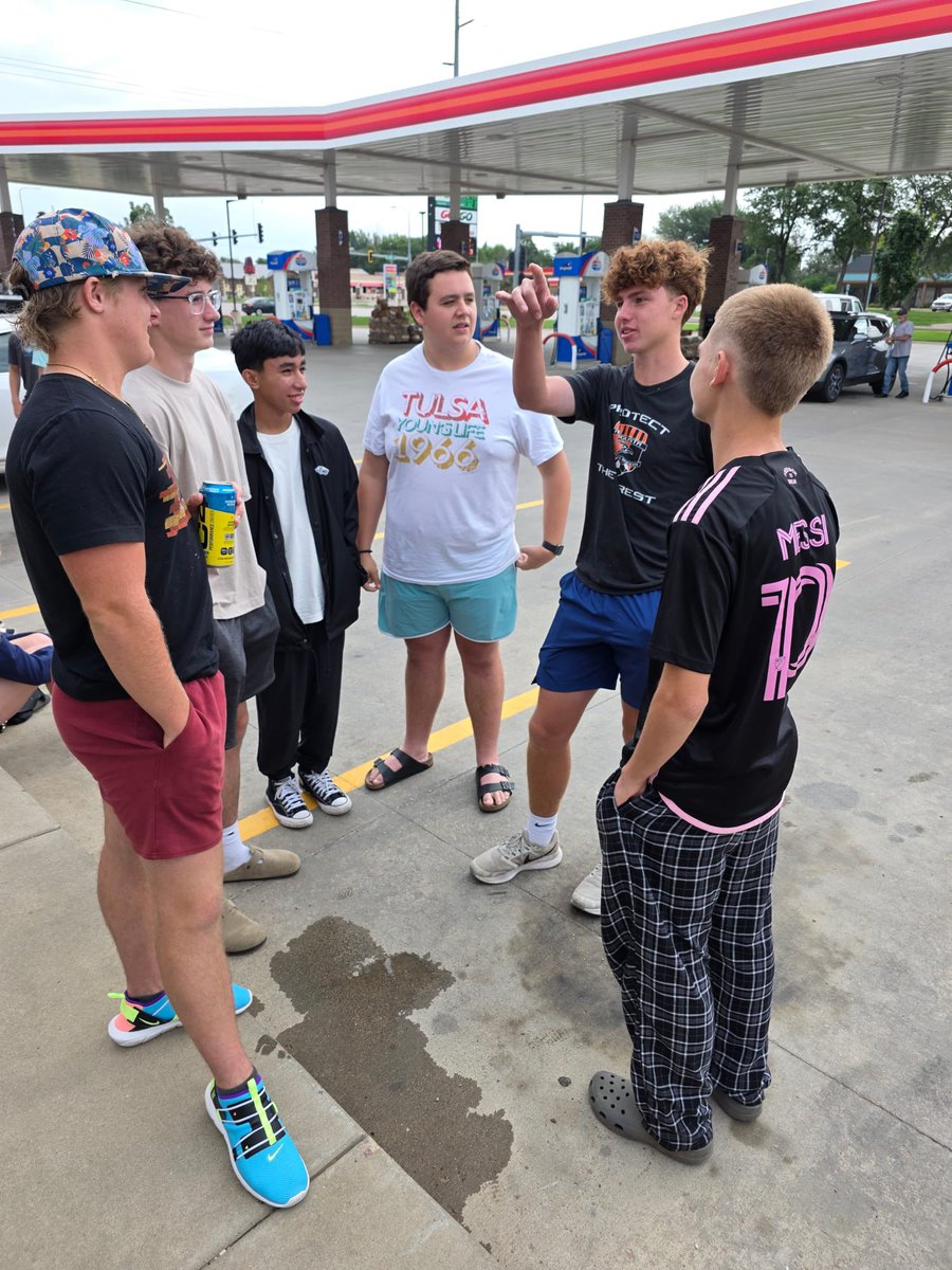 YLAugustaKS's tweet photo. We’re officially on our way to camp!  Destination: Castaway Club in Minnesota.

Pray with us for safe travels and for each student to experience the best week of their life – full of laughter, deep connection, adventure, and the life-changing love of Jesus.

#Augustayounglife https://t.co/FqShy95Vzt