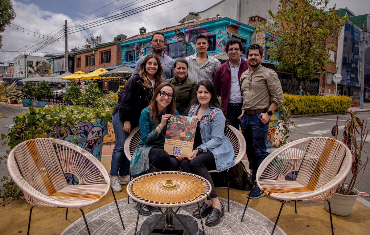 Secretaría Desarrollo Económico (@desarrollobta) on Twitter photo #AquíSíPasa el talento que produce crecimiento económico. 🤩
Nuestra secretaria, <a href="/marialopezuribe/">María del Pilar López Uribe</a>, recorrió San Felipe, el Corazón Productivo cultural e innovador de Bogotá, donde el arte, el emprendimiento y la identidad urbana se unen para darle vida a un territorio que late #AquíSíPasa el talento que produce crecimiento económico. 🤩
Nuestra secretaria, <a href="/marialopezuribe/">María del Pilar López Uribe</a>, recorrió San Felipe, el Corazón Productivo cultural e innovador de Bogotá, donde el arte, el emprendimiento y la identidad urbana se unen para darle vida a un territorio que late