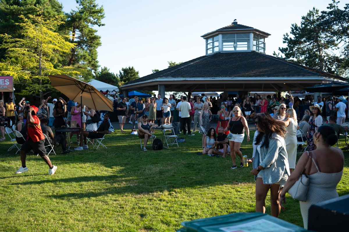 Hands in the air if you're excited, Kirkland Uncorked kicks off TODAY! 🙌☀️🎉 

Tasting Garden opens at 5 PM today! Huge thanks to <a href="/albertlee1939/">Albert Lee Appliance</a> for keeping things cool as our official Tasting Garden Sponsor! 😊