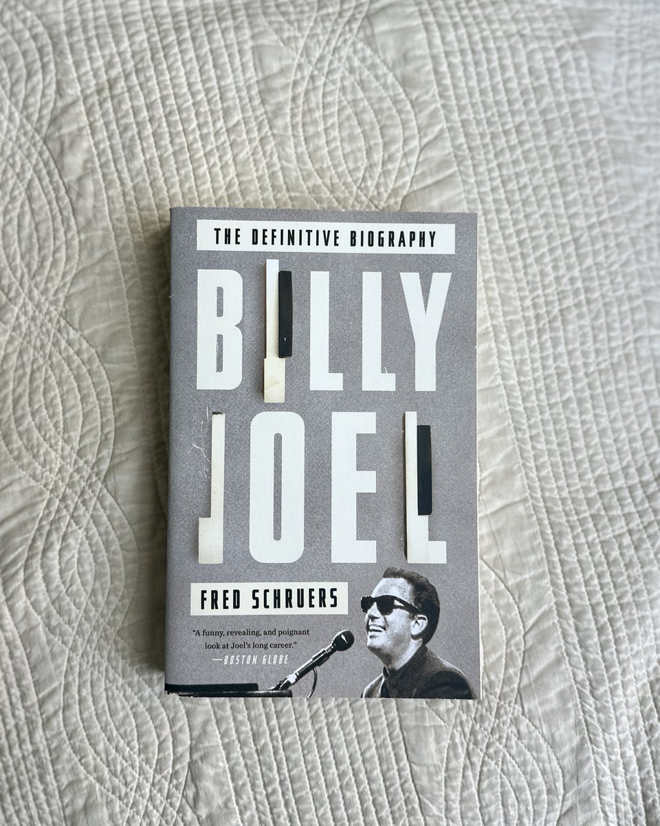 CrownPublishing's tweet image. Leaving this here for anyone who is looking to learn more about the life, career, & legacy of Billy Joel 🎹
Fred Schruers's BILLY JOEL features unparalleled intimate knowledge & interviews from Joel's inner circle. Learn more at the link!
penguinrandomhouse.com/books/236036/b…