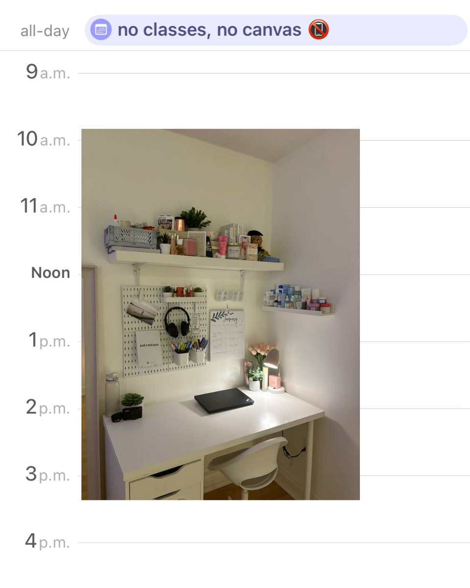 Canvas_by_Inst's tweet image. A fairytale summer looks like this! 🧚‍♀️ No classes, no #CanvasLMS, just fun.

#StudentLife #SummerBreak