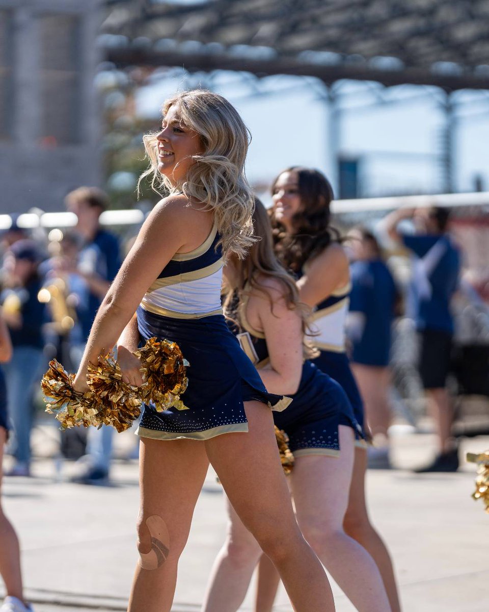JohnCarrollU's tweet image. Only one month until the first day of classes! We can't wait to see our Blue Streaks back on campus soon 💙⚡