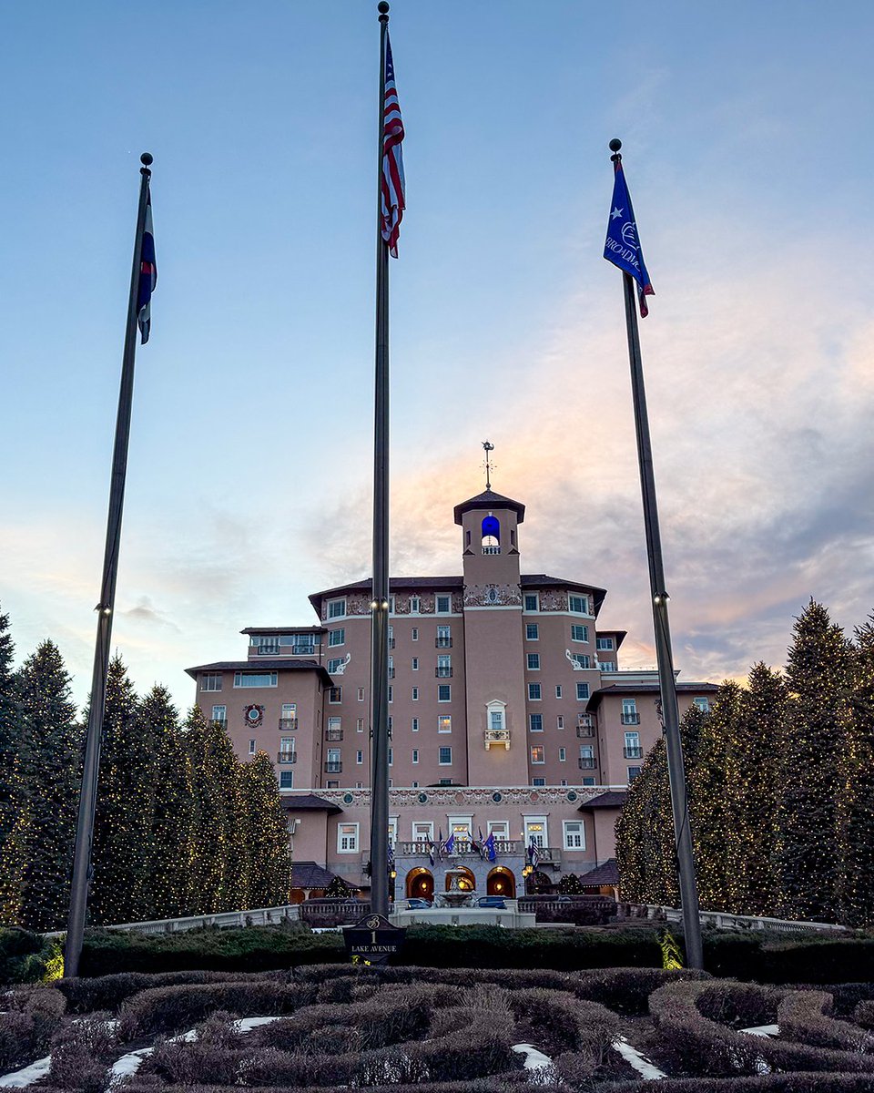 Our highly anticipated Christmas in July sale is here! Save 30% on select dates for Broadmoor stays from November 2025 – March 2026. Book your winter getaway now ➡️ broadmoor.com/Christmas-in-j…