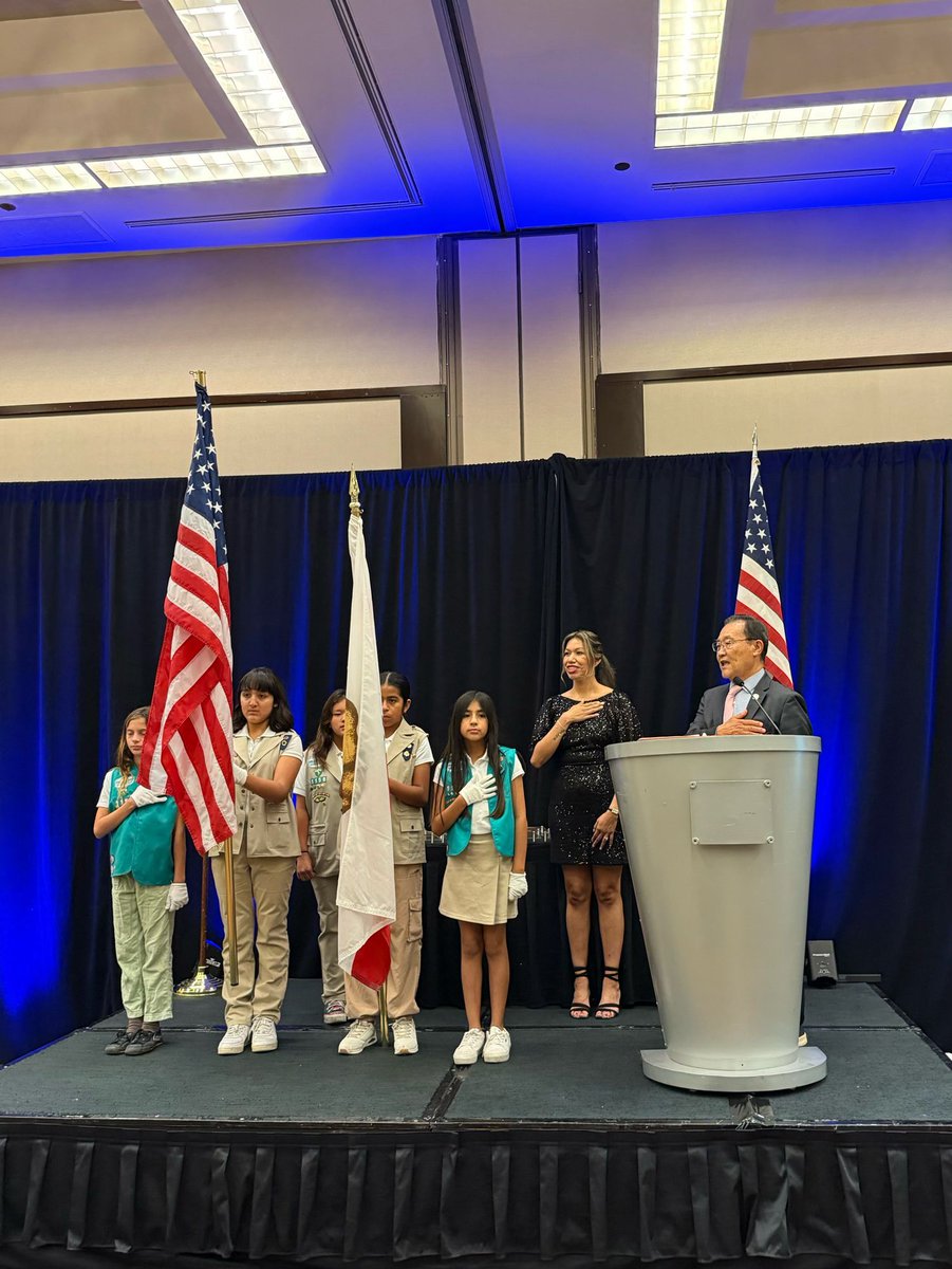 SenatorChoi's tweet image. Last night, I led the pledge of allegiance at the Orange Chamber Board of Installation dinner.