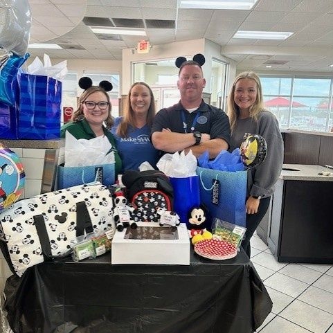 Summer is our busiest time of year for granting wishes, and volunteers help ensure children facing critical illnesses experience the transformative joy and hope from a wish come true. 💙

Help create unforgettable wish experiences this summer and beyond: wish.org/midsouth/volun…