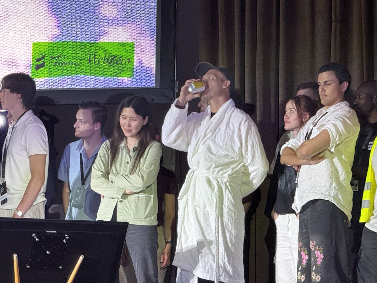 0xfarbey's tweet image. Got the first place at my very first hackathon I participated by @web3mktghack at @Web3summit
So happy to be on stage in a bathrobe
^__^