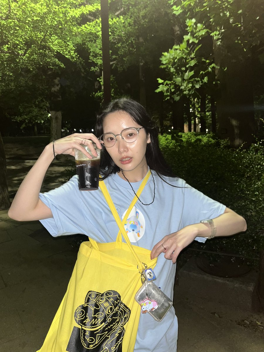 not_six (@_not_six) on Twitter photo Tシャツとキーホルダーとトートバッグが、アー
docs.google.com/forms/d/e/1FAI…
TシャツのサイズはM(165cm) <a href="/maikosugiyama/">Maiko Sugiyama</a>
コーヒーのサイズはファミマL
トートは紐長めで使いやすいです👜
キーホルダーは全種類あってもいいと思う🔐 Tシャツとキーホルダーとトートバッグが、アー
docs.google.com/forms/d/e/1FAI…
TシャツのサイズはM(165cm) <a href="/maikosugiyama/">Maiko Sugiyama</a>
コーヒーのサイズはファミマL
トートは紐長めで使いやすいです👜
キーホルダーは全種類あってもいいと思う🔐