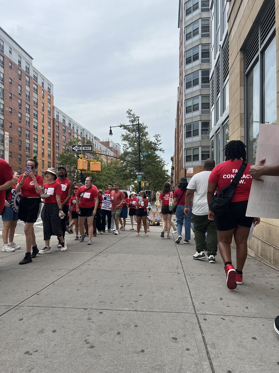 BxDUnion's tweet image. DAY 1 STRIKE: Our clients joined our picket line!