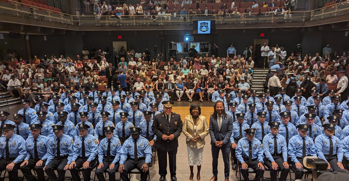 PPDCommish's tweet image. Congrats to Police Academy Classes 410 and 411 on their graduation! Your legacies begin today - make them count. Serve with honor, lead with integrity, and leave a legacy you'll be proud of! Stay safe, and congrats on your new careers! #LetsGetToWork