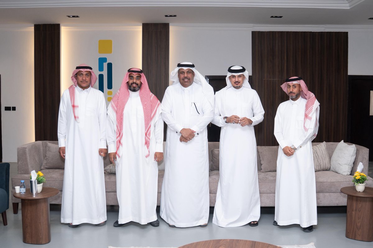 ✨️| بحضور ممثلة #وزارة_الرياضة أ.شهد الصغير
        لجـنة الاستـثـمار تفـتح مظـاريف المتـقدمـين
        على الفرصة الاستـثـمارية رقم: NIR00093
        لاستثمار جزء من أراضي النادي الغير مستغلة

🩵
💛

<a href="/mosgovsa/">وزارة الرياضة</a> 
#الجيل