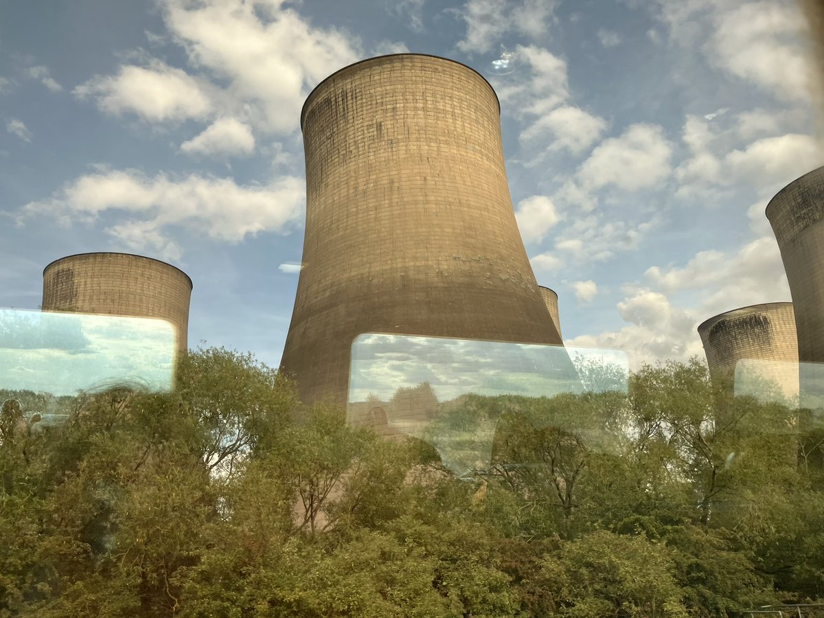 SamiraAhmedUK's tweet image. Rather enthralled by the mass of cooling towers looking over East Midlands Parkway Railway Station @C20Society