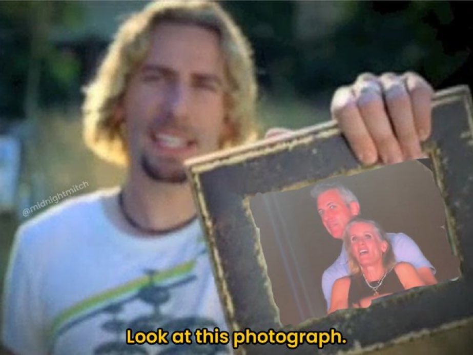 ARmastrangelo's tweet image. Everyone on the internet right now