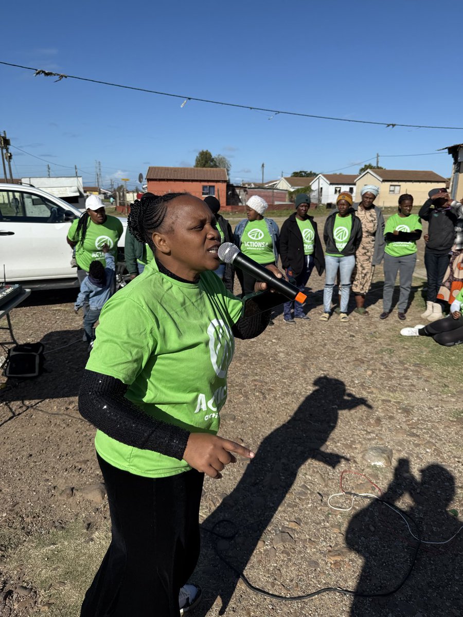 AtholT's tweet image. ActionSA holding a Mandela Day event in Kwanoxolo in ward 38 Nelson Mandela Bay. I visited indigent people that we are assisting with our caring activists.late President Nelson Mandela would be so disappointed at what the ANC has become, their representatives just don’t care!
