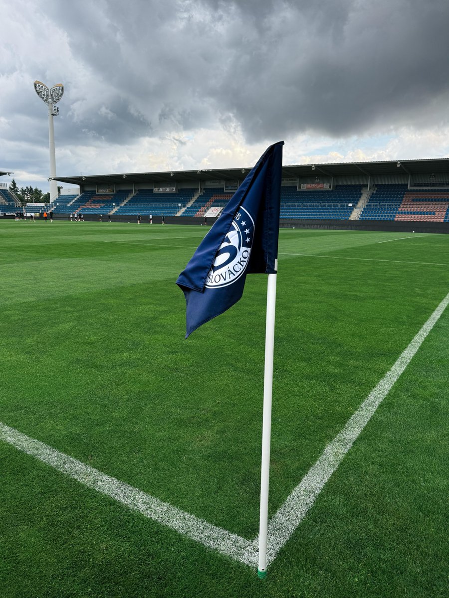 RadimSkala90's tweet photo. Sice na poslední na chvíli, ale pojďme to zkusit!

Vytvořil jsem miniligu @iSport_Fantasy 1.FC Slovácko pro naši FCS fans bublinu! 

Odměním první tři nejlepší hráče - 
1. cena - podepsaný dres FCS hráči
2. cena - FCS šála
3. cena - dárková taška

Končíme v květnu! 
Kód v komentu https://t.co/jNQKgjv8wv