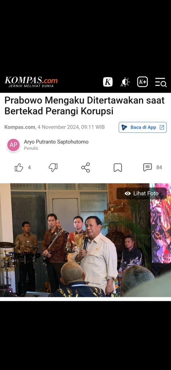 ...Dgn putusan Tom Lembong + perlakuan berbeda thd Nadiem Makarim maka memang makin pantas ditertawakan.

Prabowo = Presiden terlemah sepanjang sejarah NKRI.

Gak punya biji (nyali) + gede bacot (omon2) doank.

Presiden tuh mengabdi pd rakyat bukan malah jd babu Mulyono... (``,)