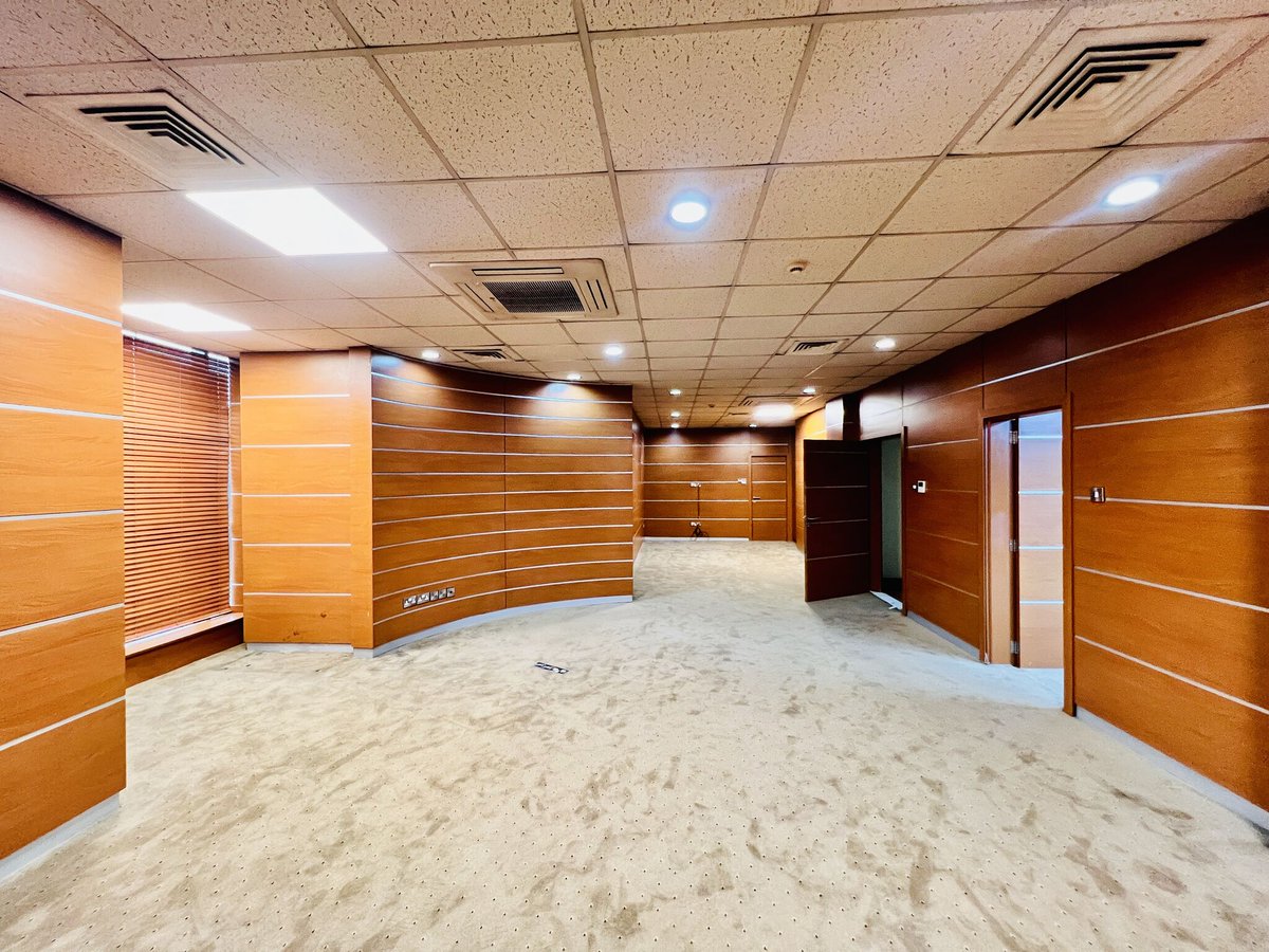 knightfrankug's tweet image. Looking for prime office space for rent in Kampala?
#BookAViewing of Course View Towers, a classy building in a green and quiet environment at the edge of Kampala’s Central Business District, with eleven floors, and more than 5000m² of office space for rent starting January…