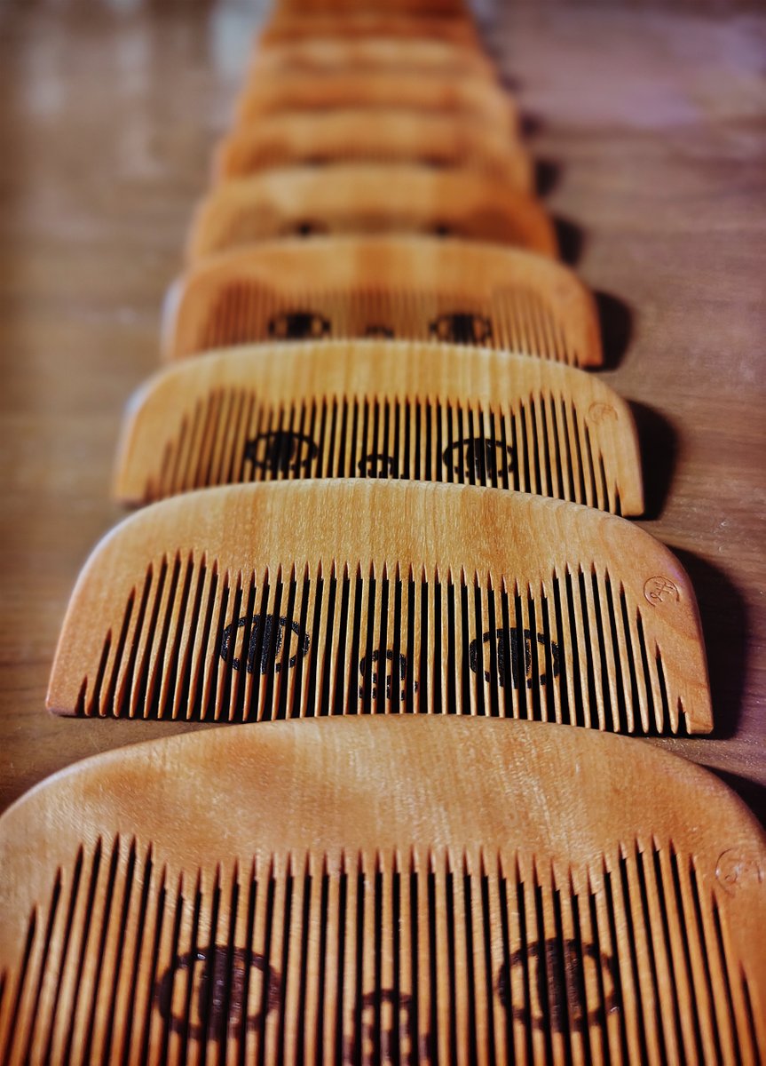 8月中まで値下げ 工房ふるかわや 超細歯 イスノキ櫛 お六櫛 8月中まで
