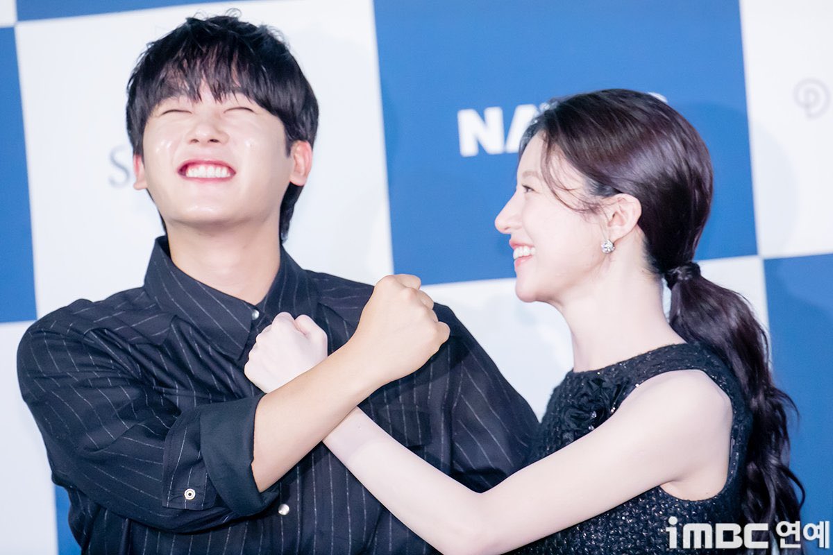 yourecho_'s tweet photo. Younjung and Jungha through 2021 to 2025 — please always stay silly and successful together forever 💛 https://t.co/y6nkLon3lK