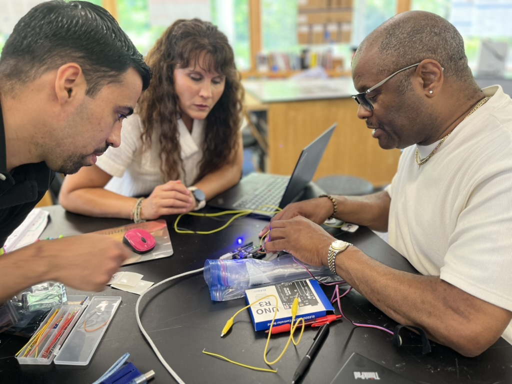 OrangeCoSchools's tweet image. During 5 weeks of professional development, Faulkner and Mabry are working with students and program leaders to learn the design engineering process through hands-on STEM activities. 
#orangecountyfirst #teacherleadership