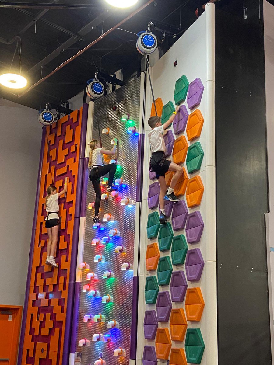 Wow! What a fantastic morning Maple have had at Gravity Milton Keynes as part of their Accumulator Celebration Day! We are now heading back to school for the rest of our activities!